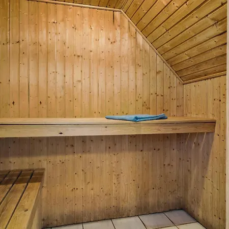 Awesome In Ulfborg With Kitchen Feriehus