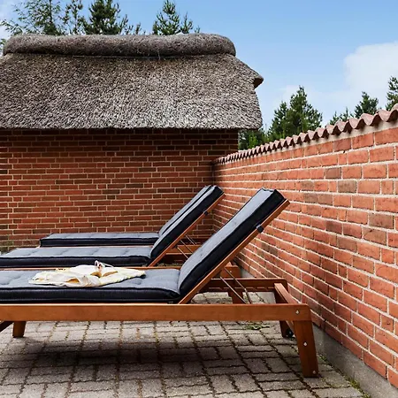 Awesome In Ulfborg With Kitchen בית נופש *